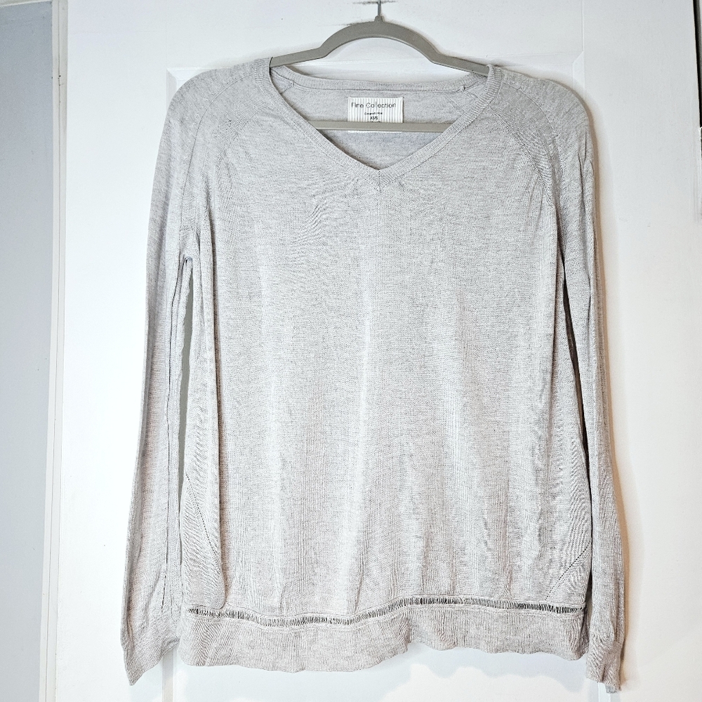 Fine Collection Lightweight Silk Cashmere V-neck Sweater